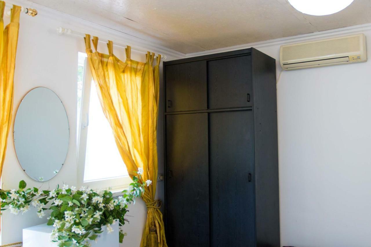 Ekonom-Domik Hotel Odessa Ngoại thất bức ảnh